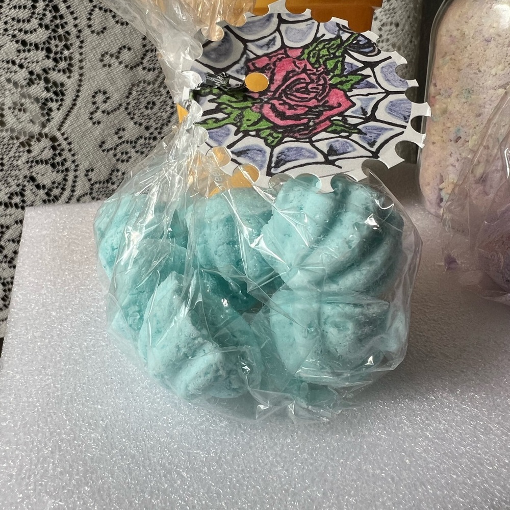 MIXED FIZZIES Cup!  LAVENDER BATH BOMBS EUCALYPTUS, TEATREE OIL SINK/BATH BOMB - Picture 4 of 12